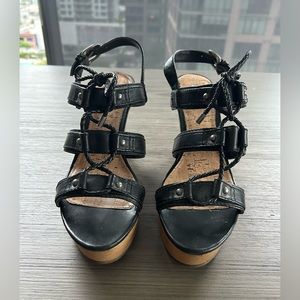 G by Guess Black size 10 platform/heels